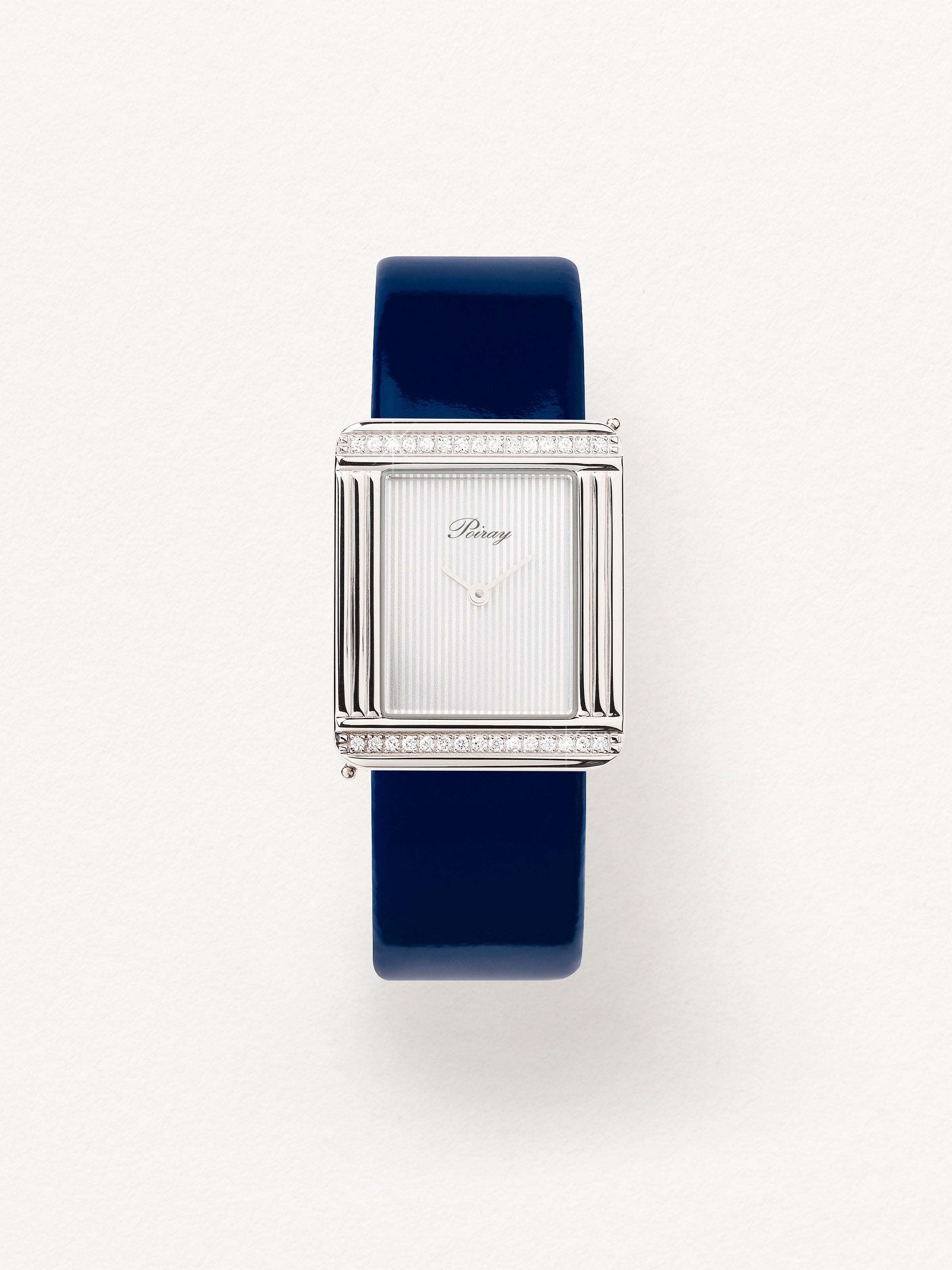 Veau verni bleu marine