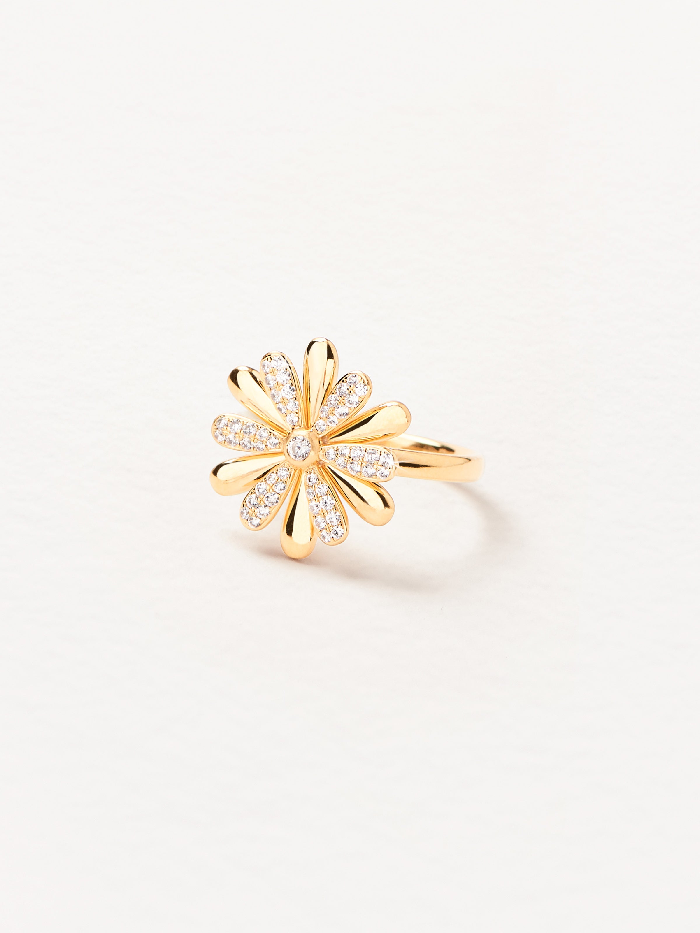 Flower Poiray Ring Gold Diamonds Jewelry Poiray – Poiray Paris